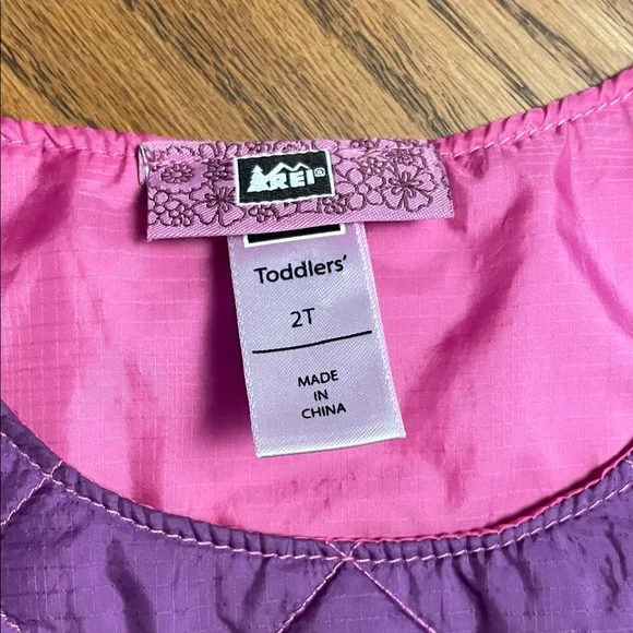 REI Purple quilted Dress, snap closure over the shoulders, size 2T, pink lining - Picture 2 of 9